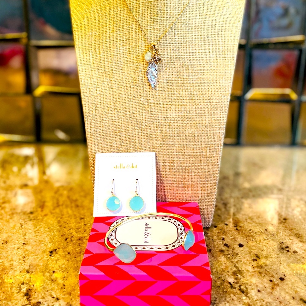 Stella & Dot Delicate Necklace, Isla Drop Earrings, and Serenity Cuff